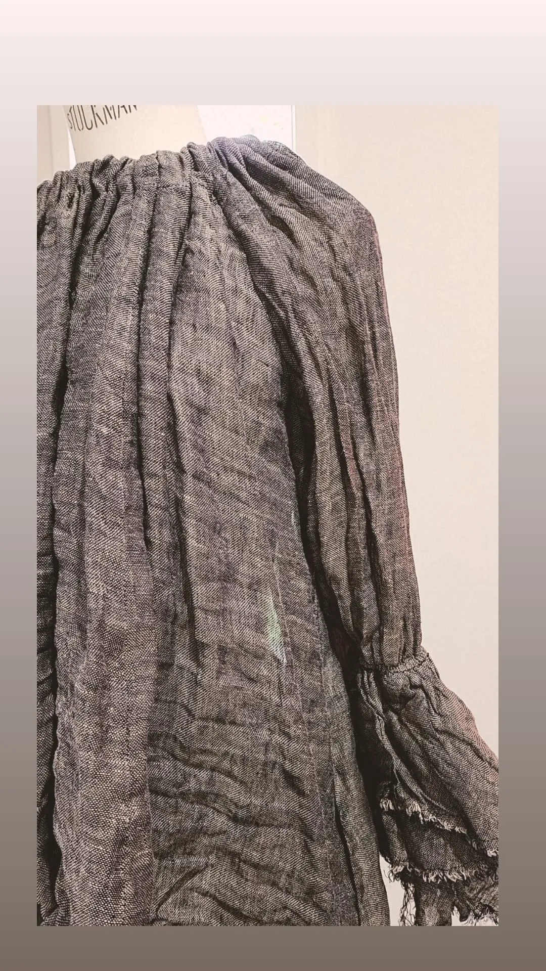 Button Back Blouse (Linen Gauze) - Denim blue