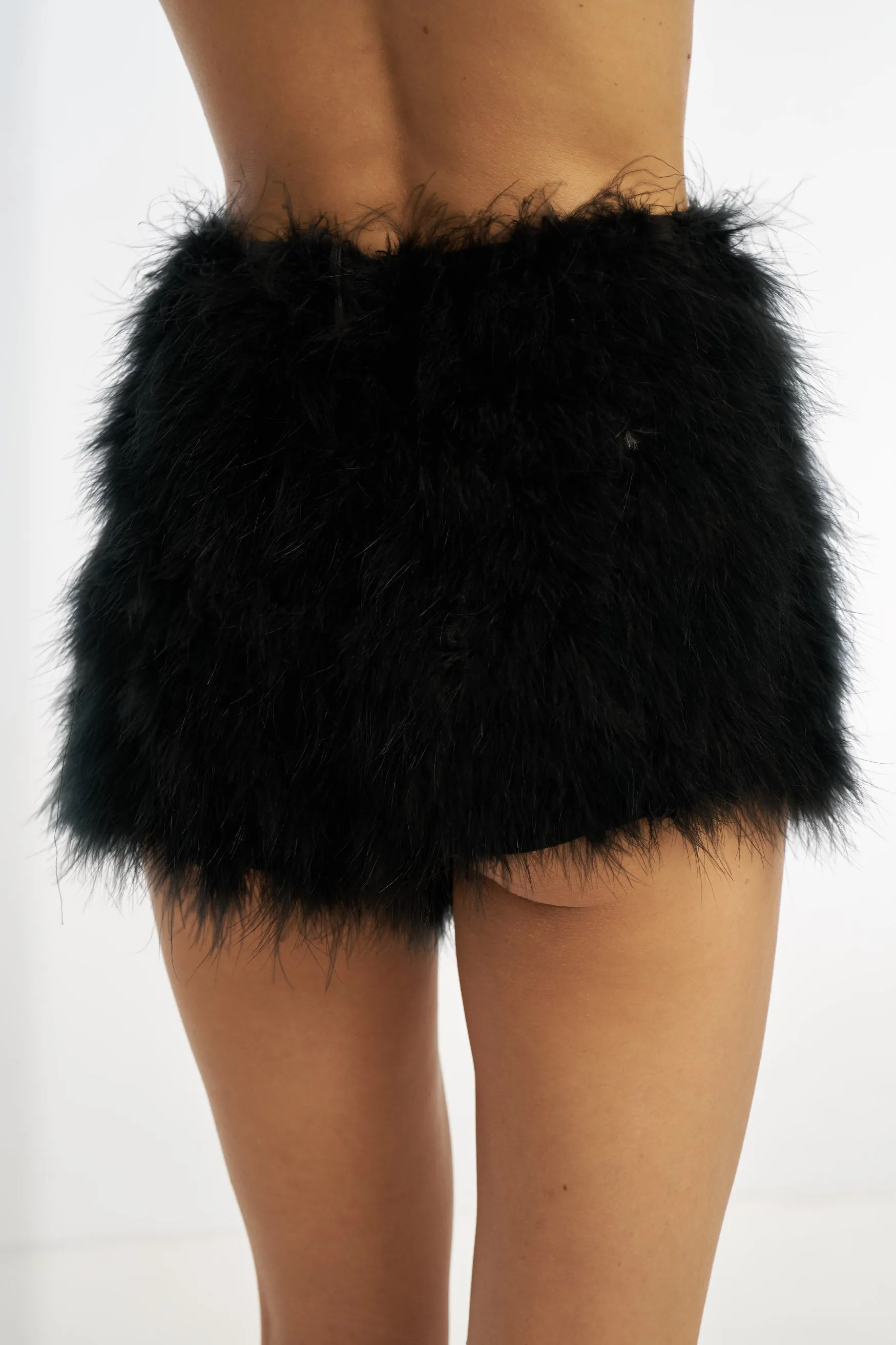 Feather Hot Short - Black