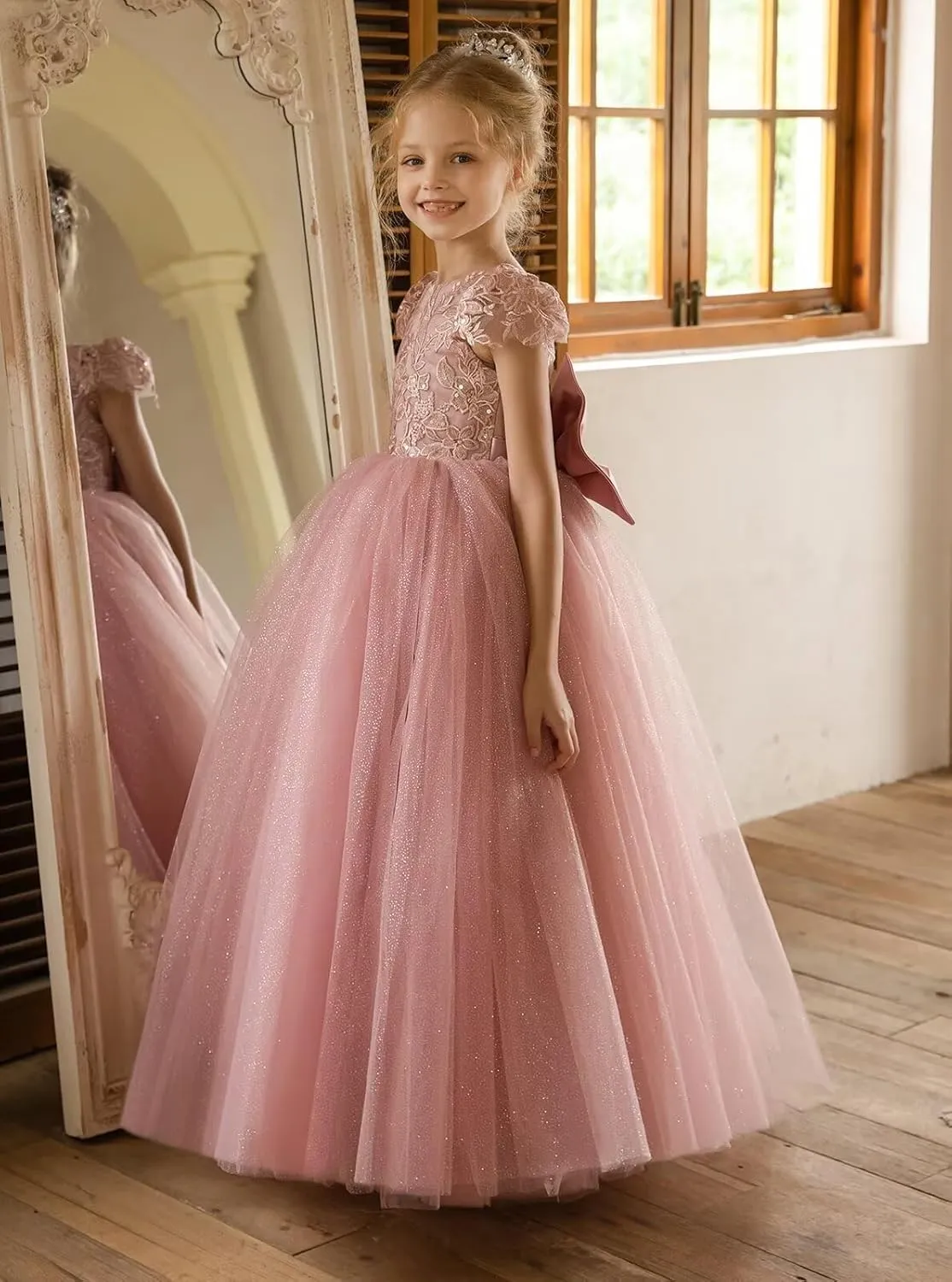 JISISANG Flower Girls Lace Cap Sleeve Dress for Wedding Puffy Tulle Back V-Neck Pageant Prom Ball Gown with Bow
