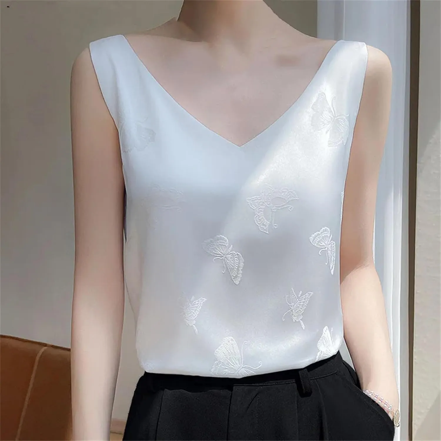 Women's Summer V-Neck Camisole Sleeveless Thin Vest Satin Tops Inside Bottoming Shirt